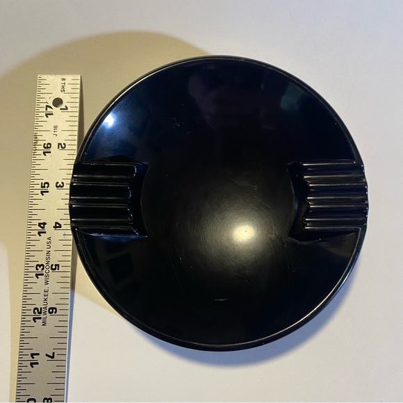 Theakston melamine ashtray, vintage,GUC 6 1/2”x2 “ Made in England for your cave - Picture 5 of 5